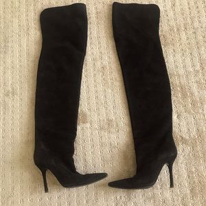 Dolce & Gabbana black suede thigh high boots! 😍